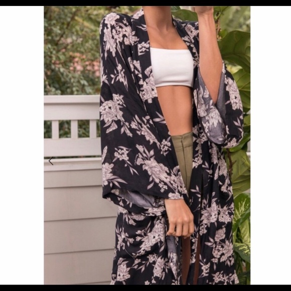 Maya Accessories - Maya Kimono